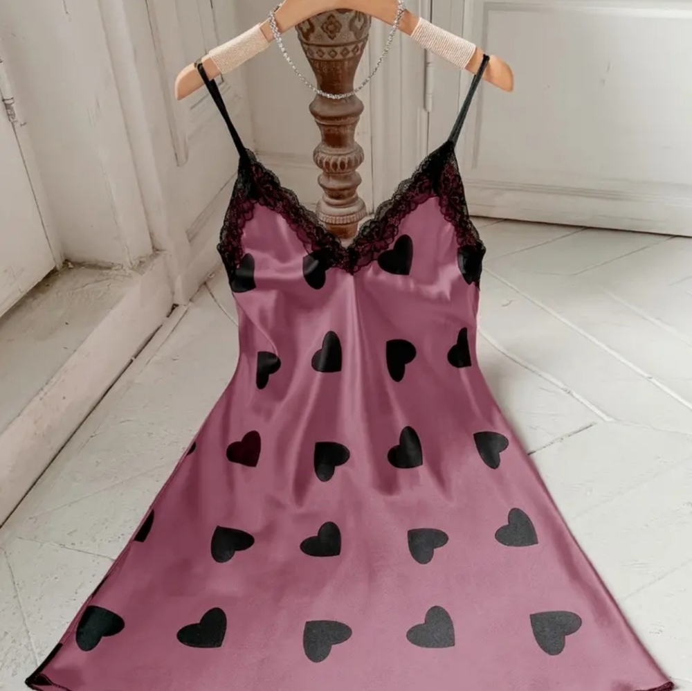 Women's Heart Print, Satin Slip on
